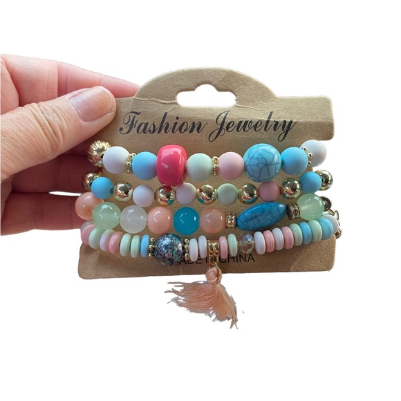 Boho Set of 4 Colorful Elastic Bracelets - Picture 2 of 3